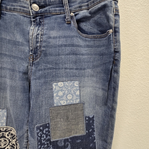 Chico’s Boyfriend Ankle Jeans Patchwork Denim Size 1P (US 8P) Stretch Artistic - Picture 5 of 14